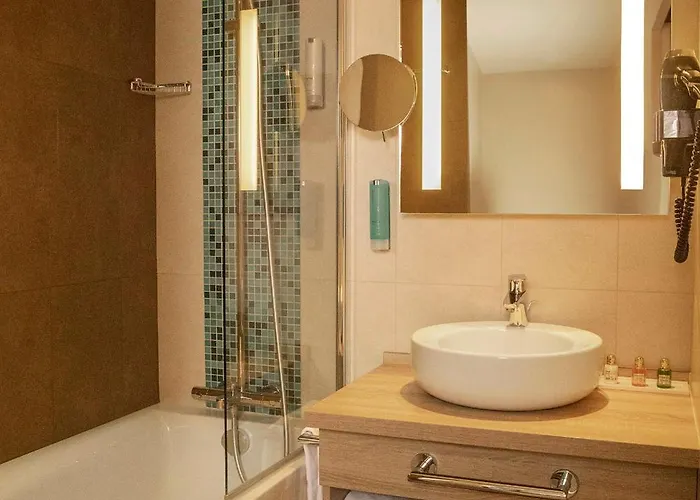 Le B D'arcachon By Inwood فندق 4*