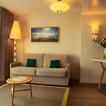Отель Le B D'arcachon By Inwood 4*
