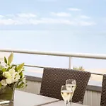 Отель Le B D'arcachon By Inwood