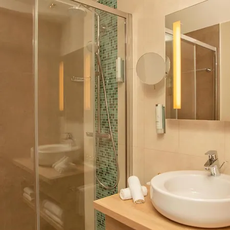 Hotel Le B D'arcachon By Inwood 4*