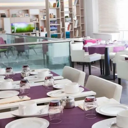 Le B D'arcachon Hotel 4*